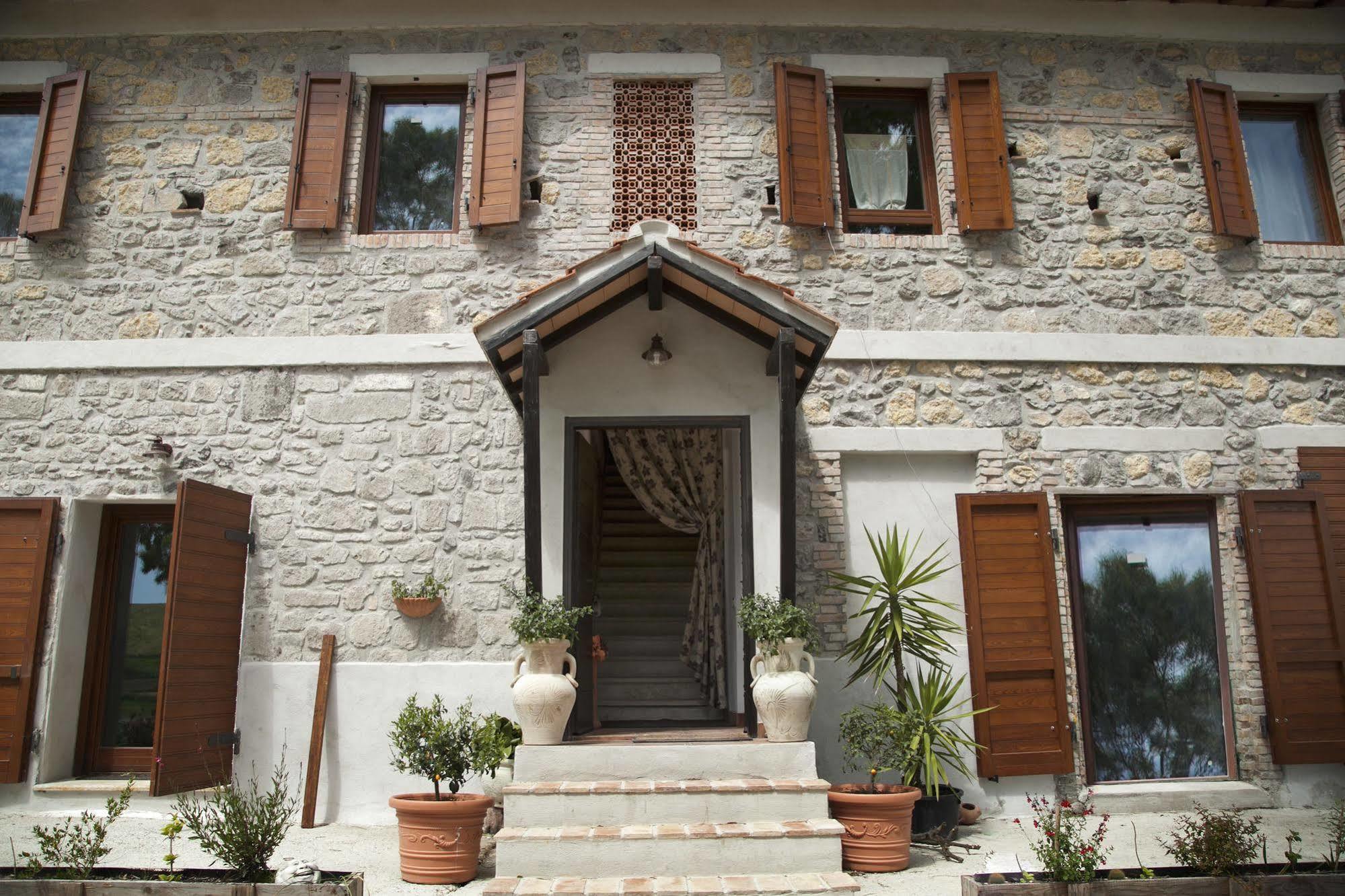 Locanda Villa Naumanni Тарквиния Экстерьер фото